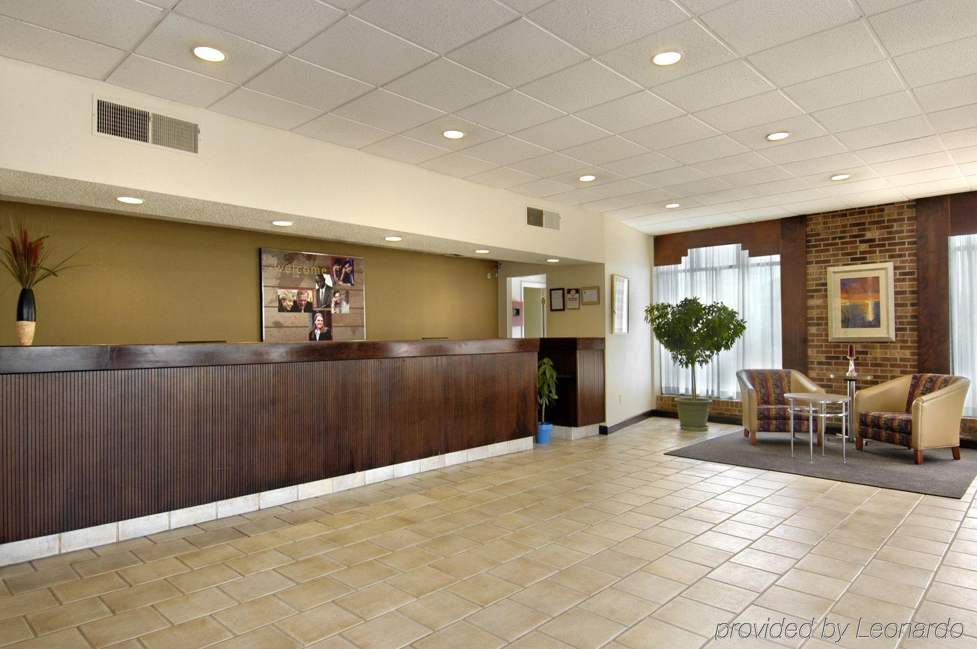 Red Roof Inn & Suites Wytheville Interior foto